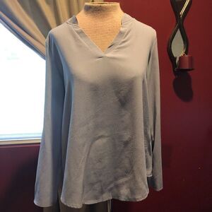 Ladies lightweight top 
